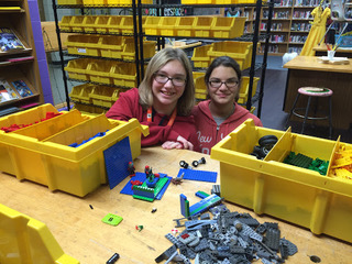 Maker Station #11 - Lego station with Lena and Reggan