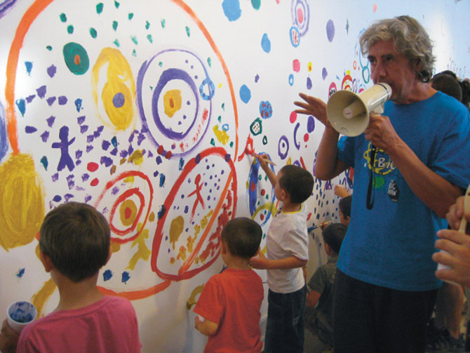 Exploring Art with Children: A Guest Post by Hervé Tullet – Mackin Community